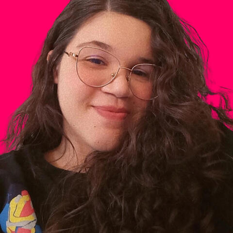 Iara Rameiro: produção, direção de fotografia e logger.
